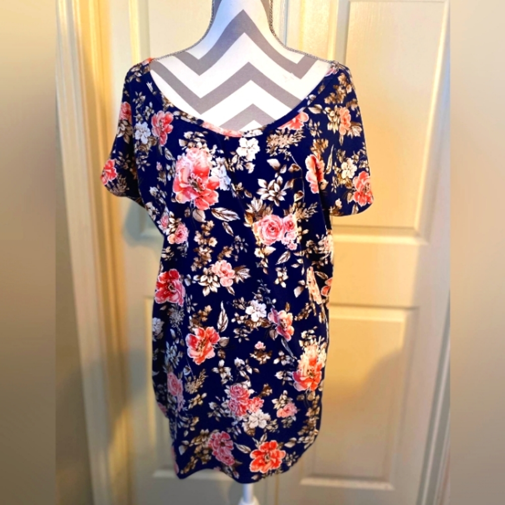 XL blue floral stretchy tunic